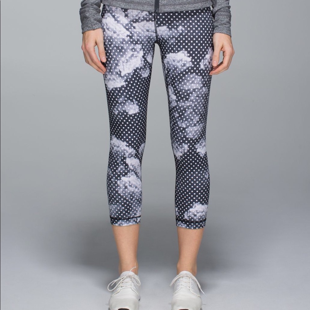 Lululemon Dottie Rose Wunder Under Size 10